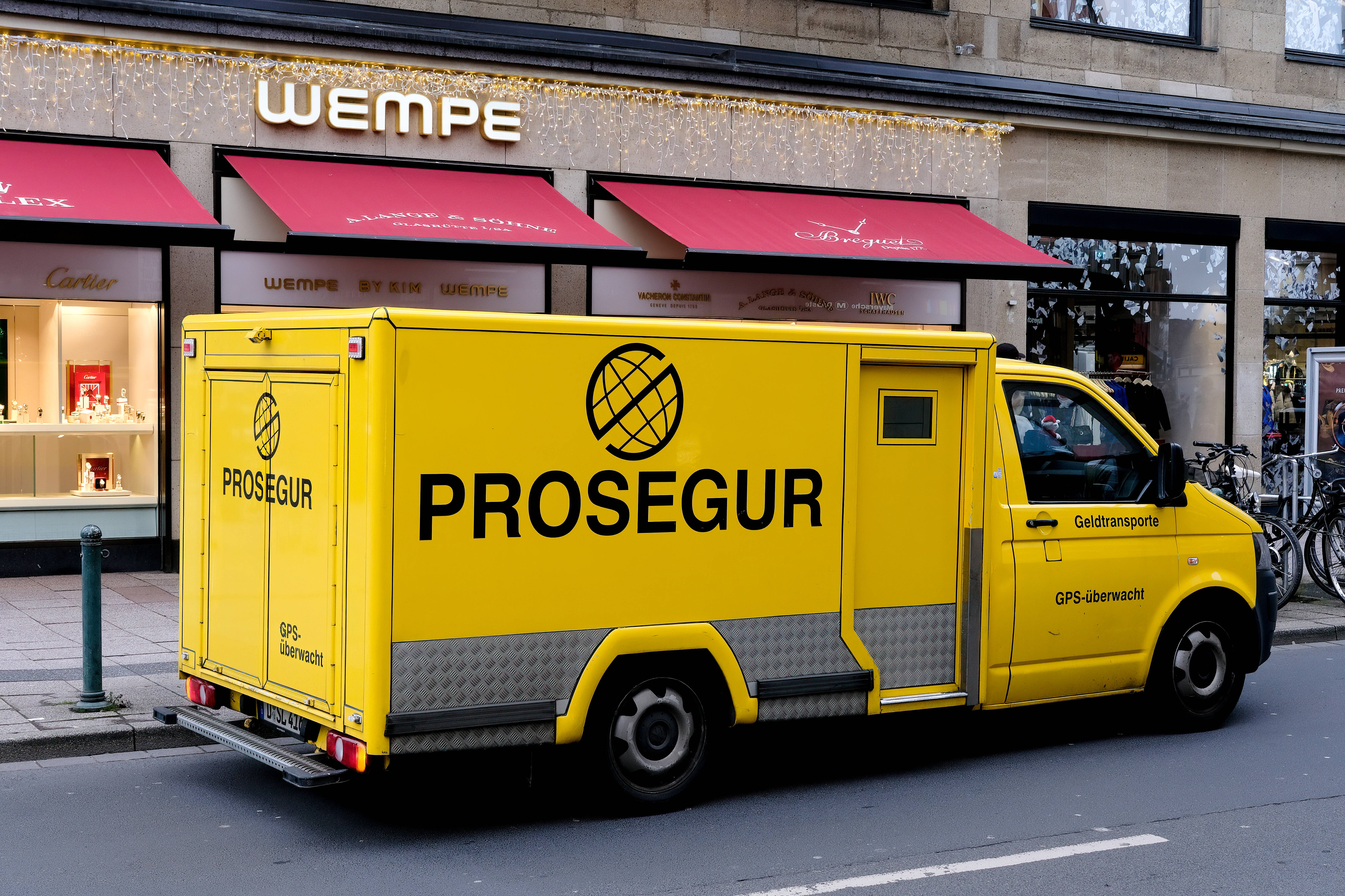 Millionenraub in Hamburg! Raubüberfall auf edlen Juwelier! Uhren im Millionenwert in Hamburg gestohlen