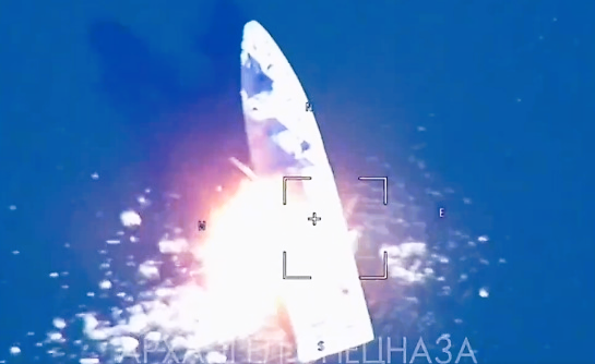 Ukraine versenkt drei russische Kriegsschiffe! Weiter Schiffe fliehen - entsetzen im Kreml!