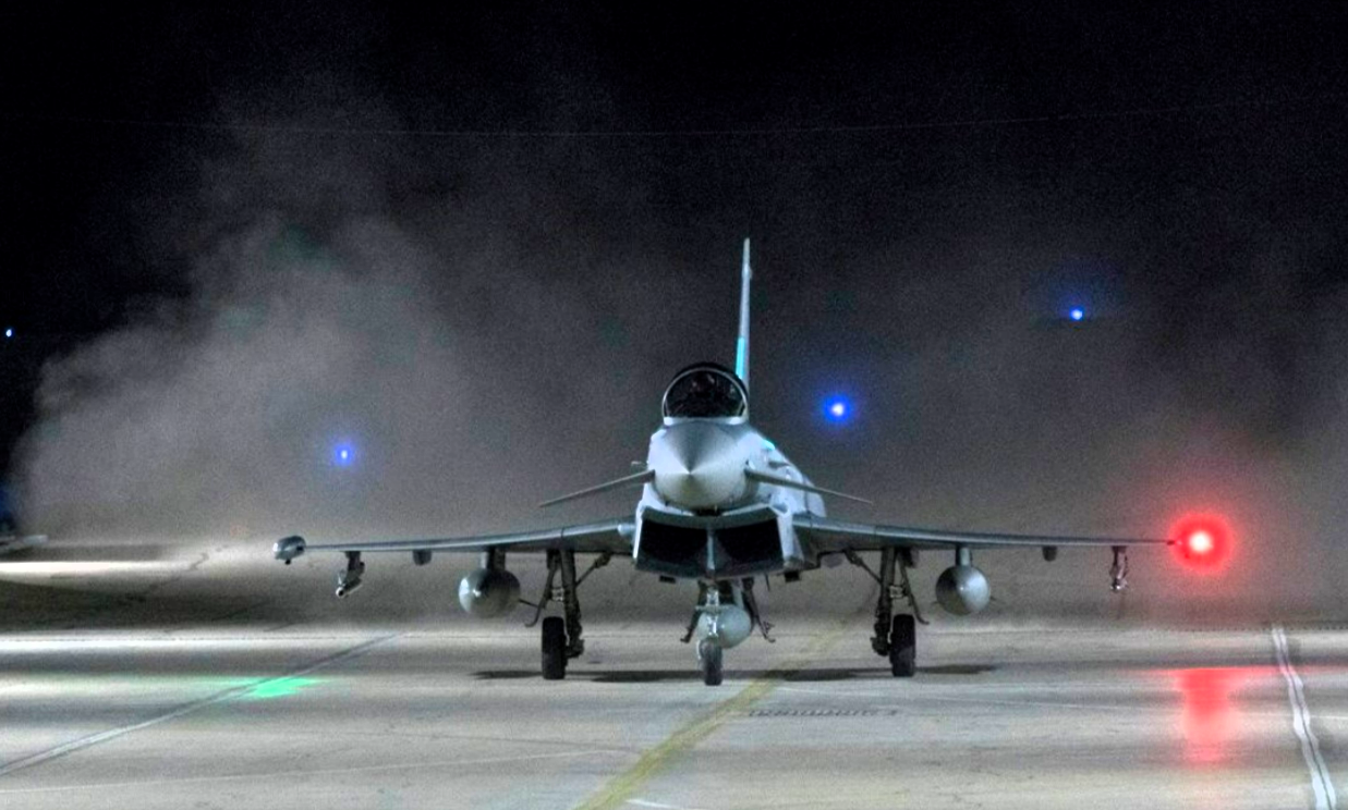 Deutsche Abfangjäger gestartet! Alarmrotte muss  russische Flugzeuge auf dem Weg nach Deutschland stoppen!