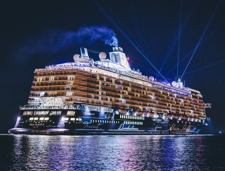 Nach Kreuzfahrt-Chaos auf der AIDA - Passagiere erstatten Anzeige gegen den Kapitän!