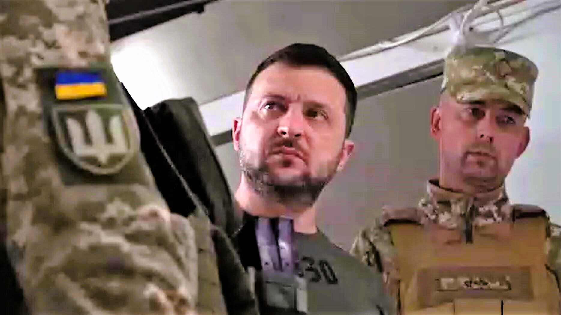 Bodenoffensive gestartet! Panzer rollen auf russische Verteidigungslinien zu - Ukraine beginnt mit Angriffen!