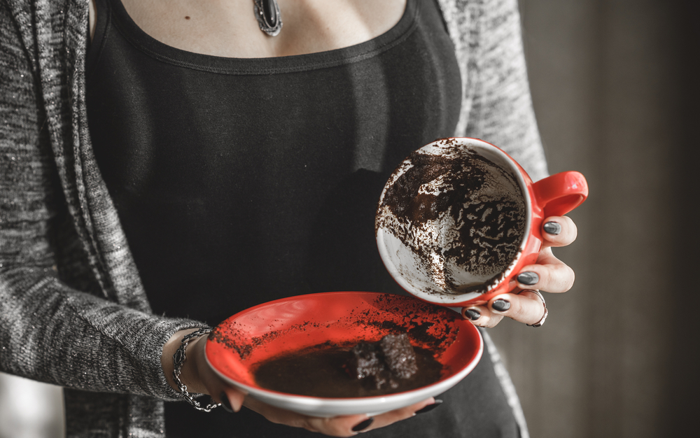 Blinde Hellseherin sagte Einsatz schrecklicher Waffen noch in 2023 voraus - hier ihre Prophezeiungen!