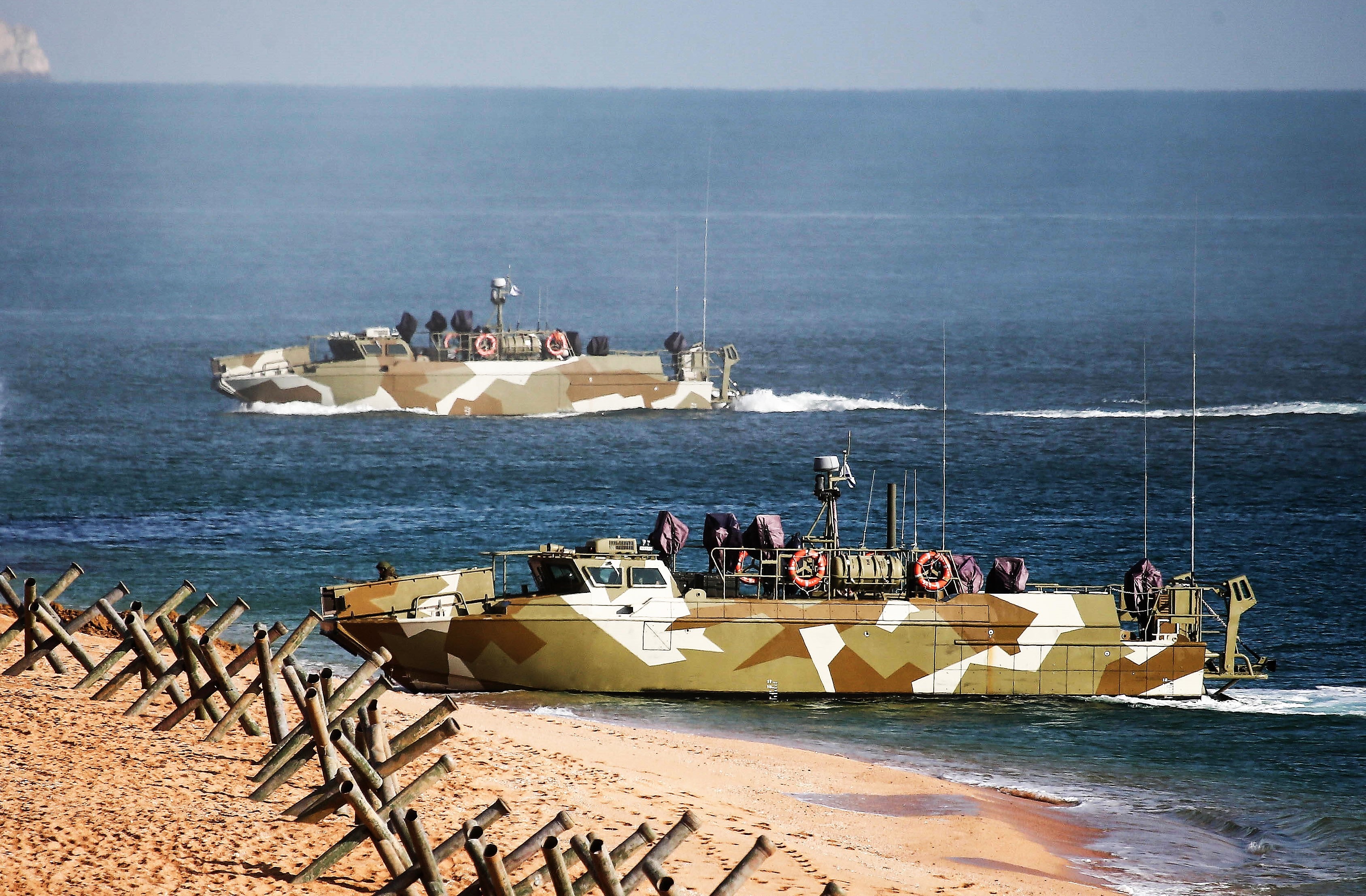 Attacke auf russisches Schiff im Schwarzen Meer - Video zeigt gewaltige Explosion