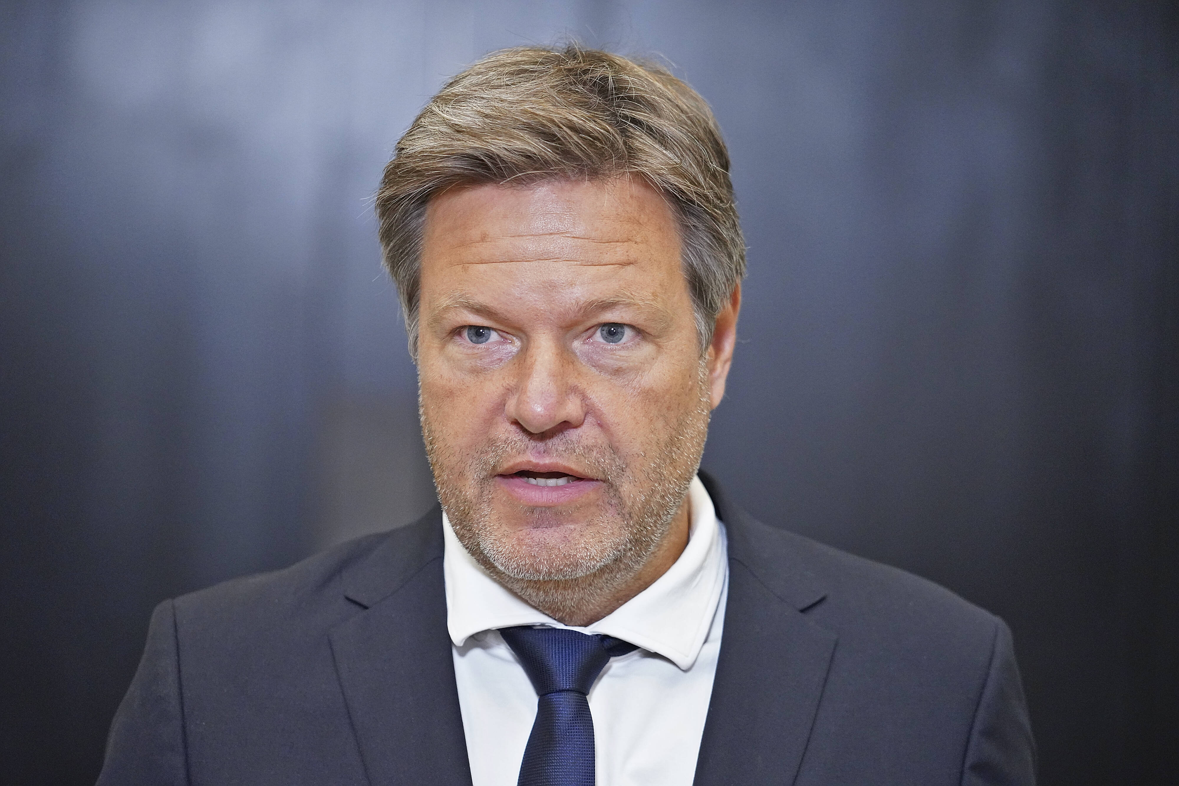 Umsturz-Gefahr in Deutschland! Putsch gegen die Regierung möglich? Robert Habeck in großer Sorge